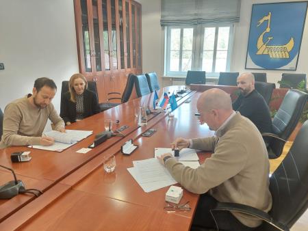 Za vodovod brez lukenj v Sabonjah_1